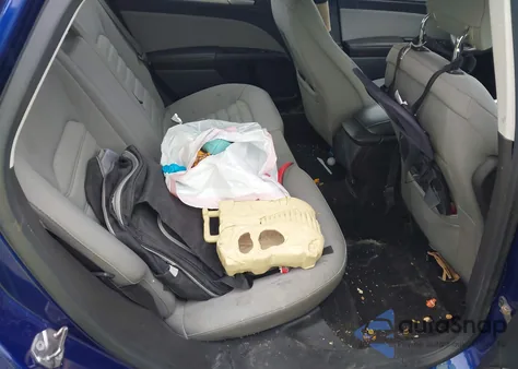 2013 Ford Fusion S z USA, uszkodzony, nr VIN 3FA6P0G79DR183497